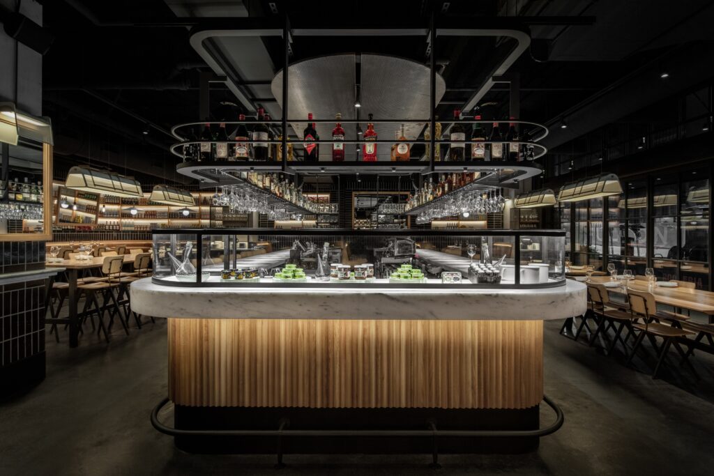 Boqueria Chicago
Photo credit: Studio Razavi Architecture