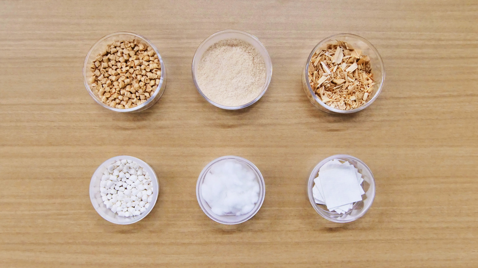 Photo showing the whiteness of cellulose fibers preserved in the kinari fabrication process